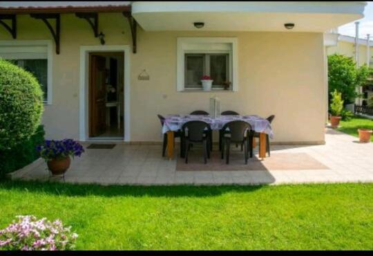 Apartamento 4Seasons Nea Iraklitsa Exterior foto