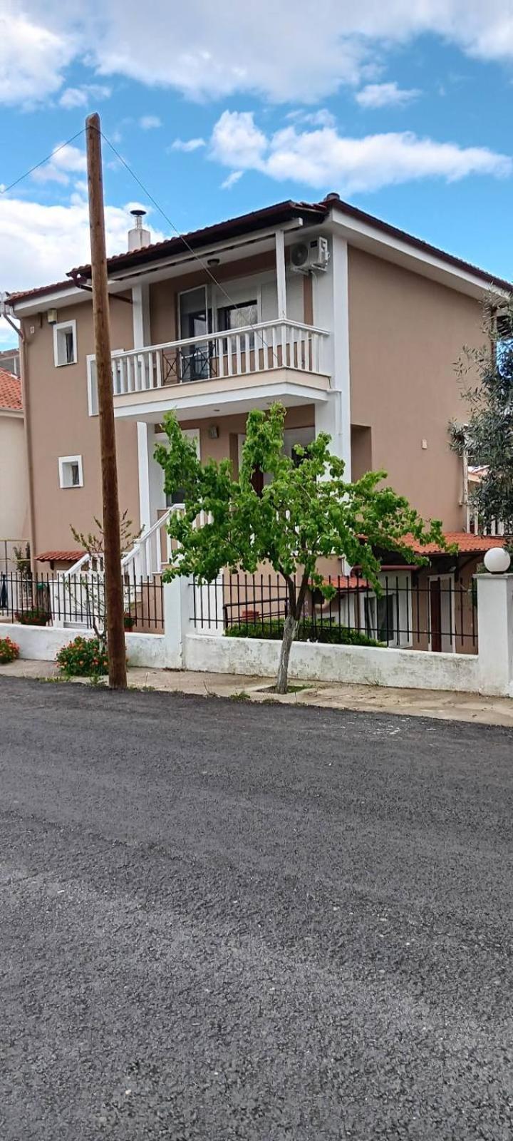 Apartamento 4Seasons Nea Iraklitsa Exterior foto