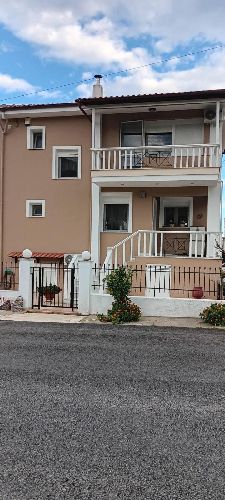 Apartamento 4Seasons Nea Iraklitsa Exterior foto